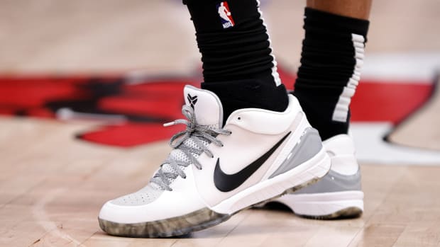 Chicago Bulls forward DeMar DeRozan wearing the Nike Kobe 5 Protro 'White Black PE'.
